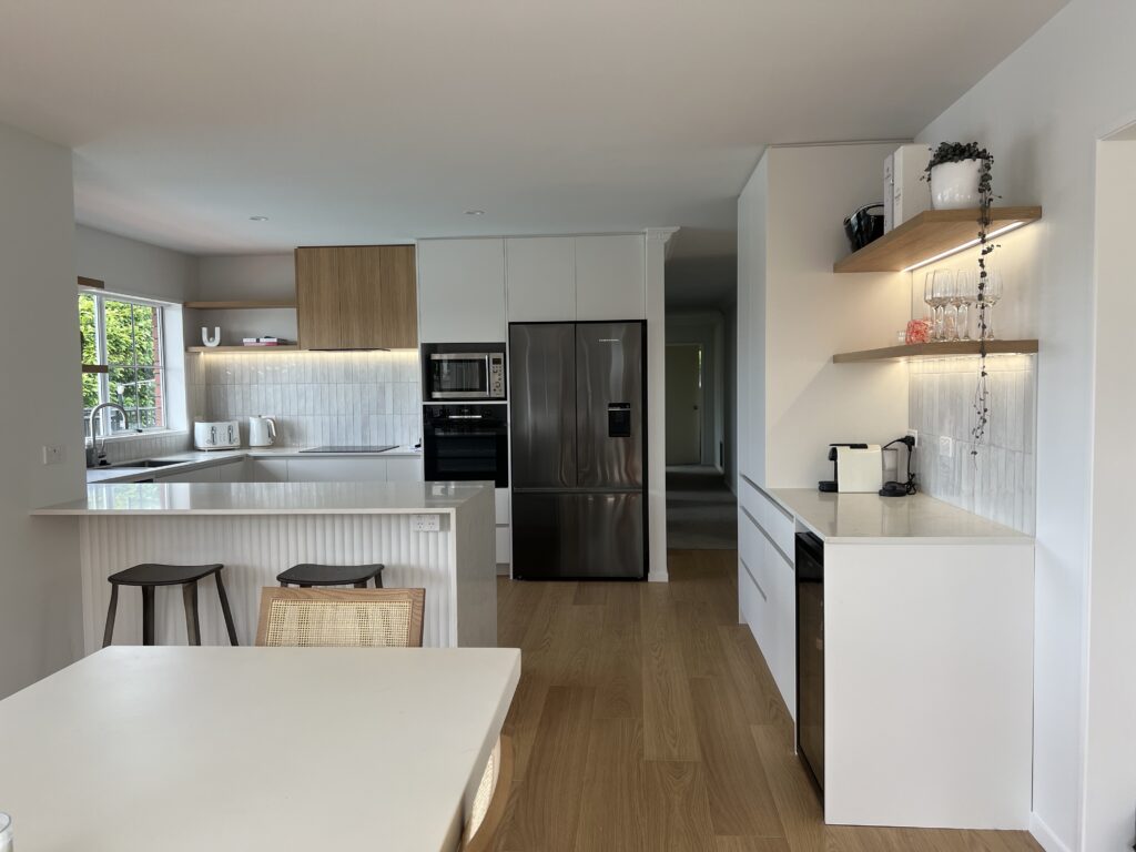 White Stone Kitchen - Montage Kitchens & Joinery